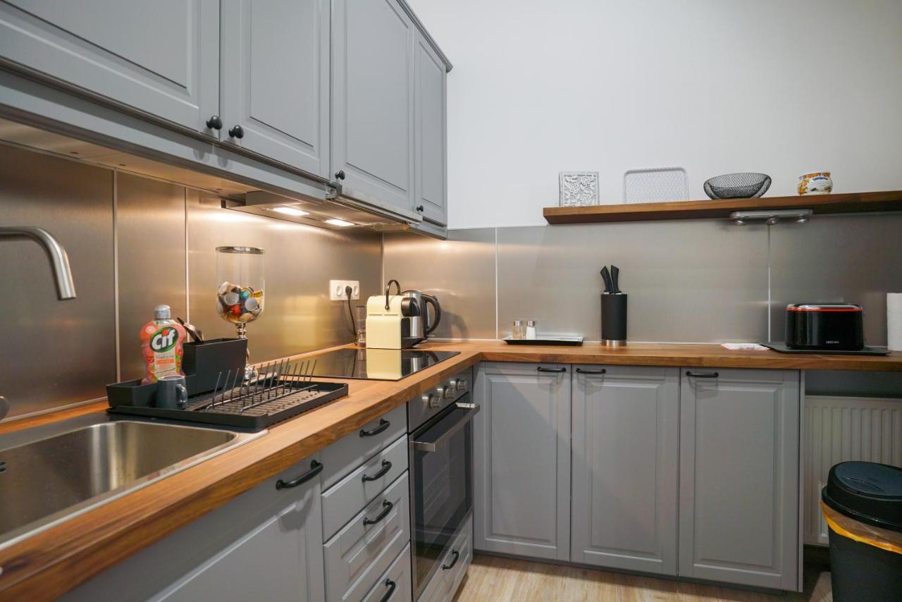 Koffer Apartman Eger Luaran gambar